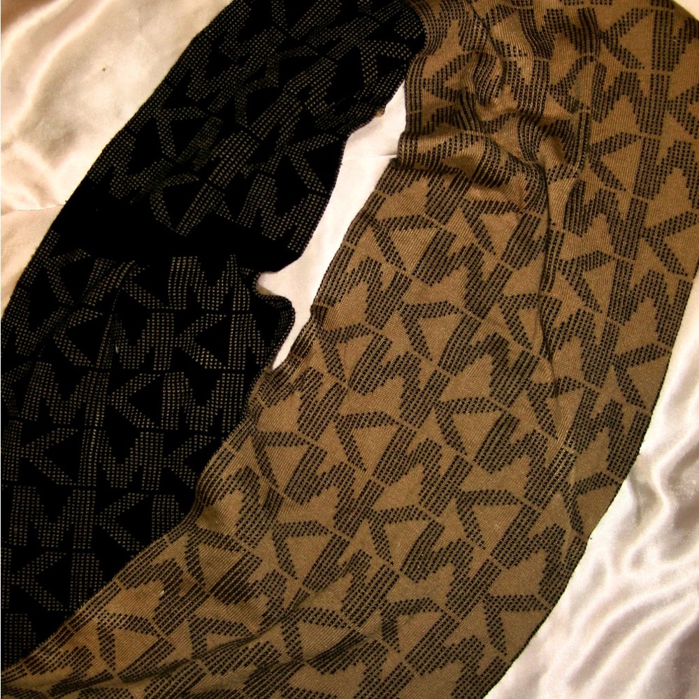 MK Black&Nude Scarf -🍂🤎